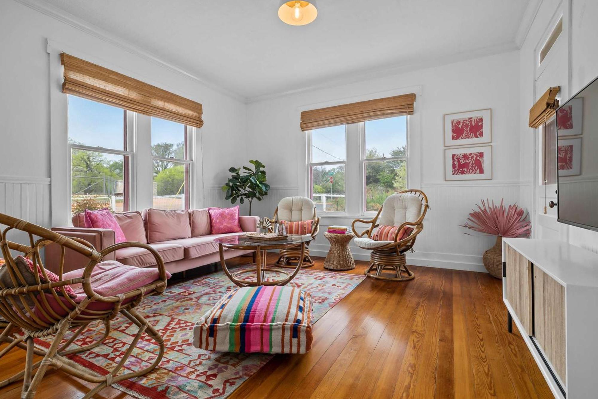 Pink Duchess - Mins To Main Hot Tub & Fire Pit Villa Fredericksburg Exterior photo