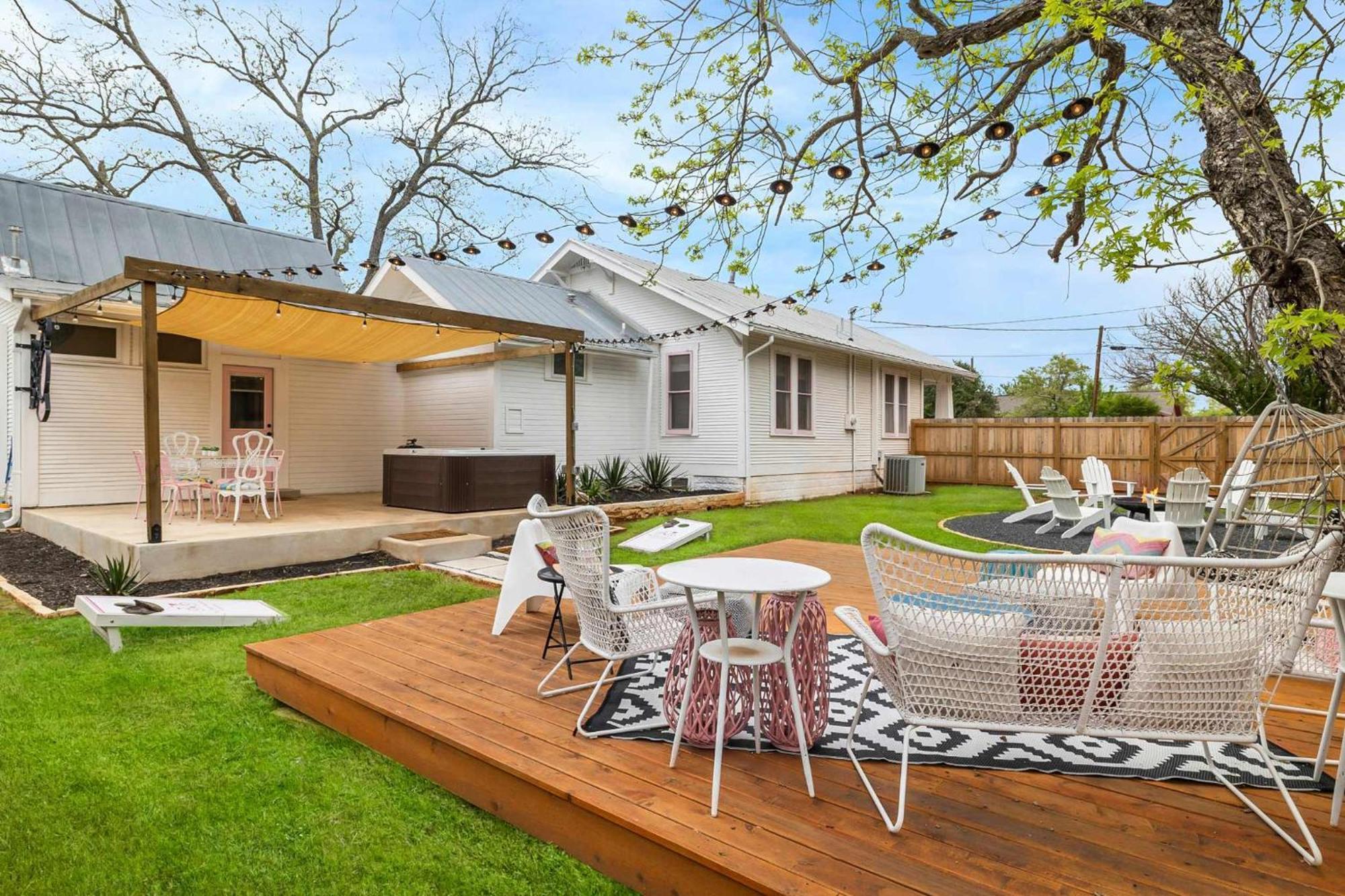 Pink Duchess - Mins To Main Hot Tub & Fire Pit Villa Fredericksburg Exterior photo